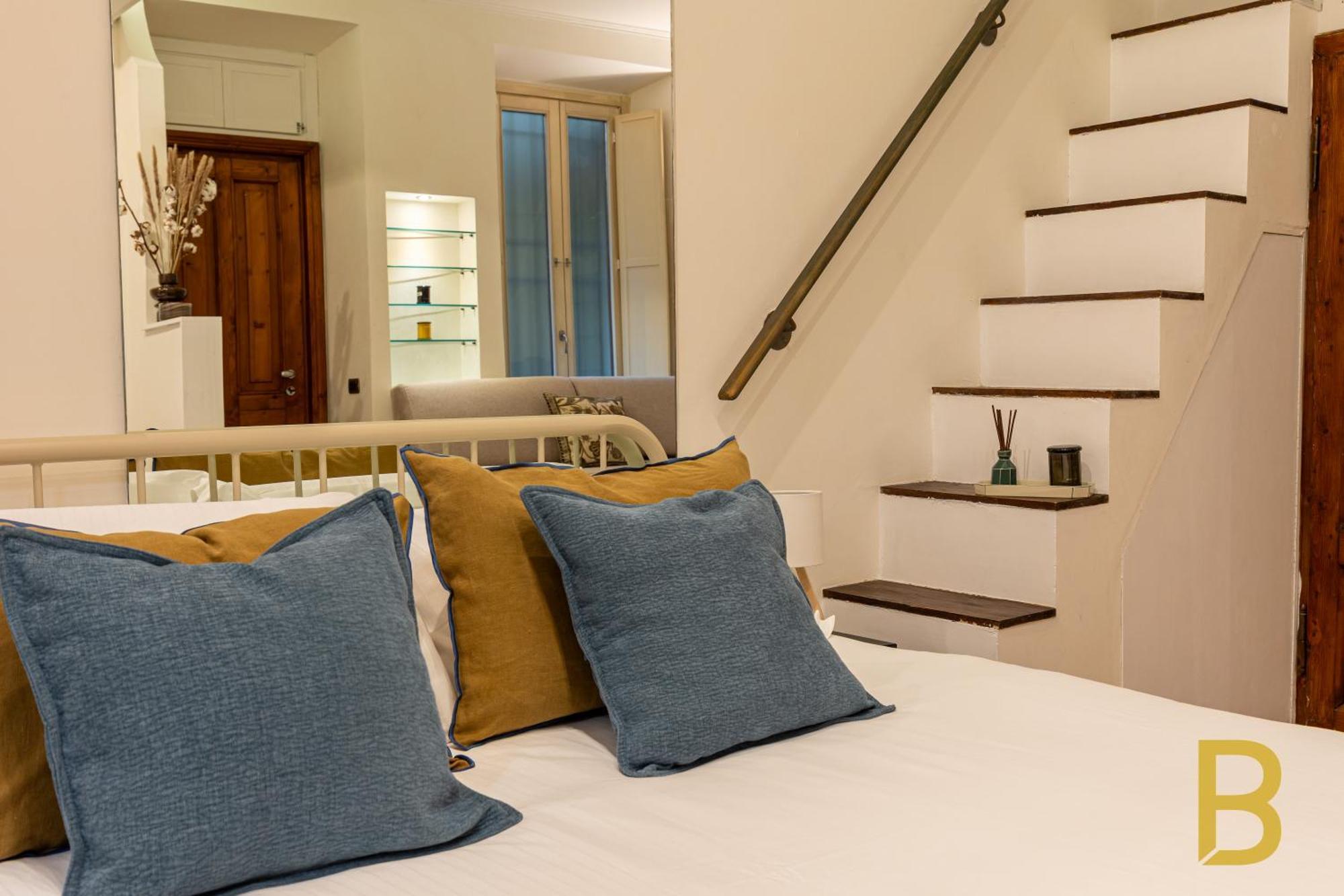 Beplace Apartments In San Babila, Milan